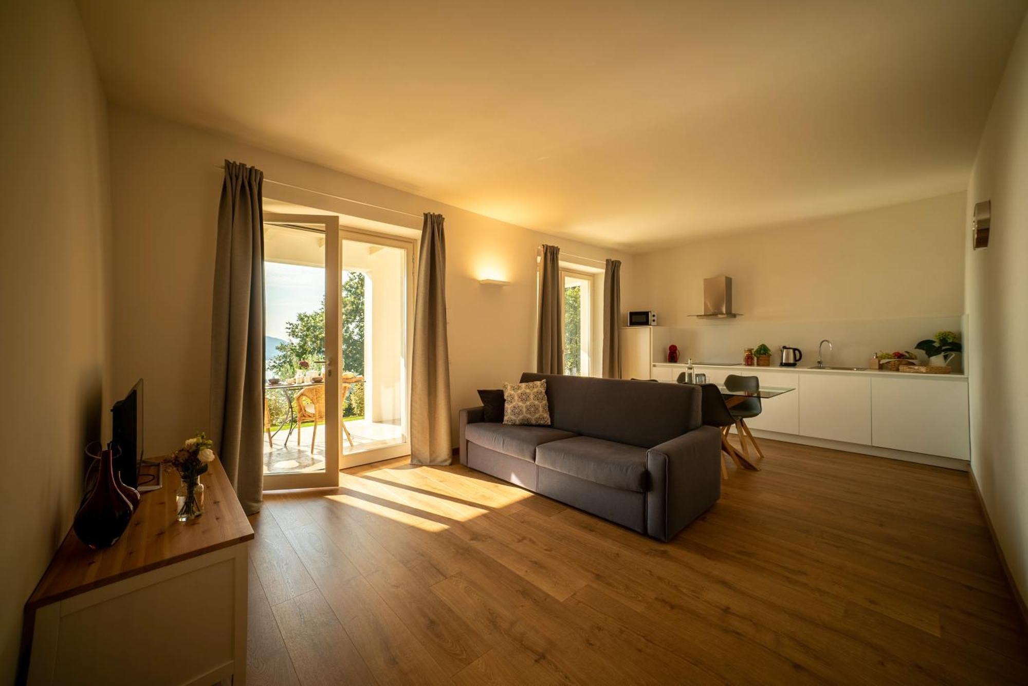 La Mascarana Apartment Lesa Cameră foto